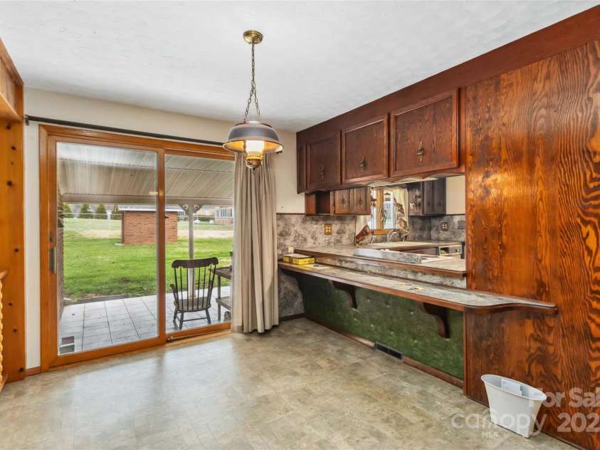 5643 Twinkle Drive, Concord, NC 28025.  MLS# CAR4234733, YatesRealty ID 12634. 