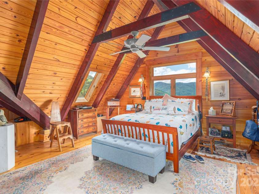 806 Twin Brook Drive, Waynesville, NC 28785.  MLS# CAR4254355, YatesRealty ID 12634. Main Bedroom
