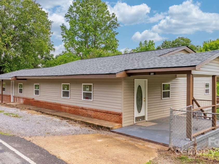281 Glenwood Drive, Marion, NC 28752.  MLS# CAR4252545, YatesRealty ID 12635. 