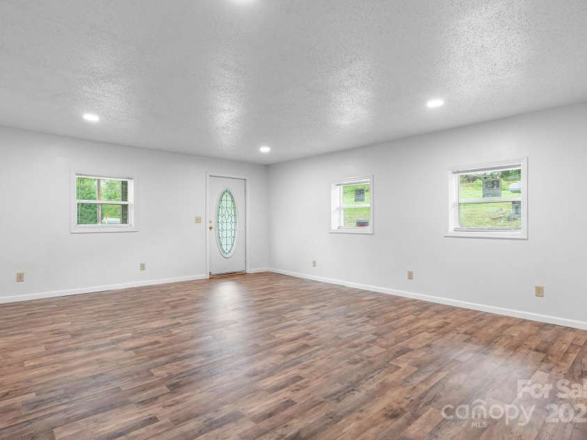 281 Glenwood Drive, Marion, NC 28752.  MLS# CAR4252545, YatesRealty ID 12635. 