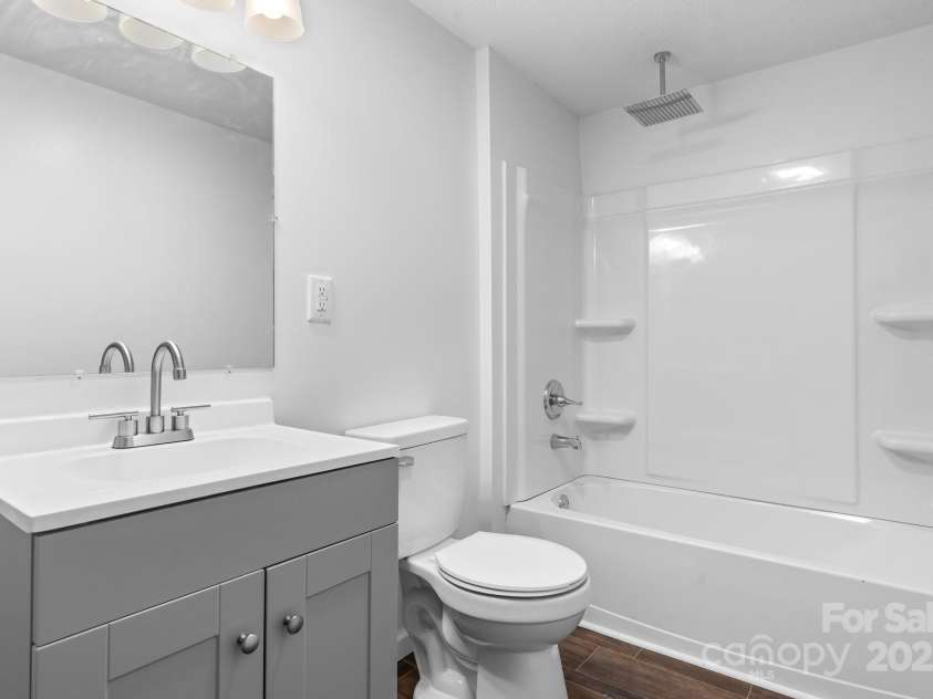 281 Glenwood Drive, Marion, NC 28752.  MLS# CAR4252545, YatesRealty ID 12635. 