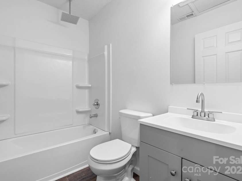 281 Glenwood Drive, Marion, NC 28752.  MLS# CAR4252545, YatesRealty ID 12635. 