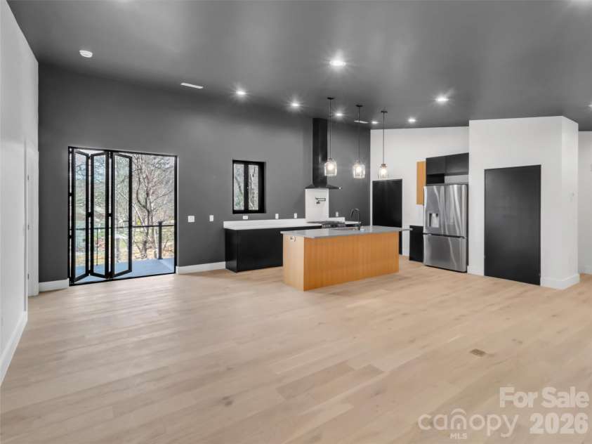 130 Midway Crossing Drive, Clyde, NC 28721.  MLS# CAR4321878, YatesRealty ID 12636. 