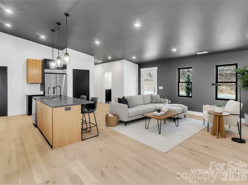 130 Midway Crossing Drive, Clyde, NC 28721.  MLS# CAR4321878, YatesRealty ID 12636. 