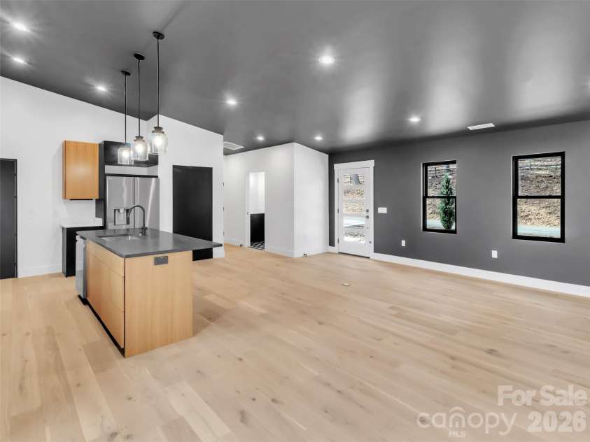 130 Midway Crossing Drive, Clyde, NC 28721.  MLS# CAR4321878, YatesRealty ID 12636. 
