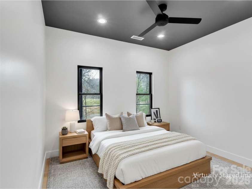 130 Midway Crossing Drive, Clyde, NC 28721.  MLS# CAR4321878, YatesRealty ID 12636. 