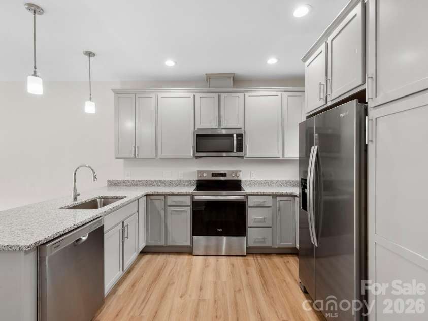 3 Lee Garden Lane, Asheville, NC 28801.  MLS# CAR4328368, YatesRealty ID 12637. 