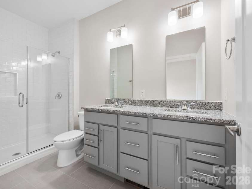 3 Lee Garden Lane, Asheville, NC 28801.  MLS# CAR4328368, YatesRealty ID 12637. 