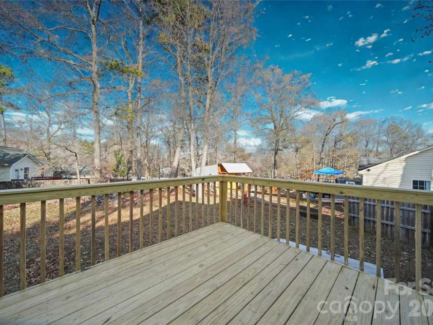620 Pleasant Avenue, Kannapolis, NC 28081.  MLS# CAR4329657, YatesRealty ID 12638. 