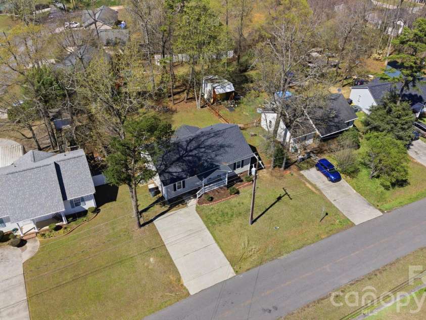 620 Pleasant Avenue, Kannapolis, NC 28081.  MLS# CAR4329657, YatesRealty ID 12638. 