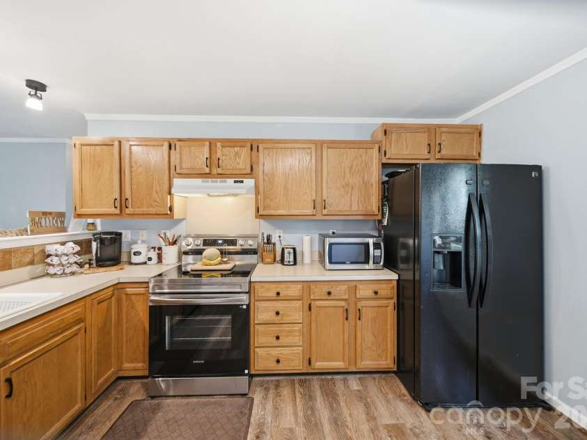 620 Pleasant Avenue, Kannapolis, NC 28081.  MLS# CAR4329657, YatesRealty ID 12638. 