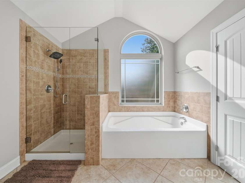 2419 Dellwood Drive, Monroe, NC 28112.  MLS# CAR4391464, YatesRealty ID 12639. 