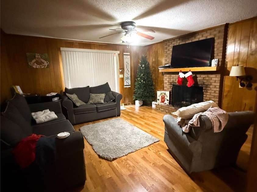 511 Eastwood Drive, Albemarle, NC 28001.  MLS# CAR4258873, YatesRealty ID 12640. Den