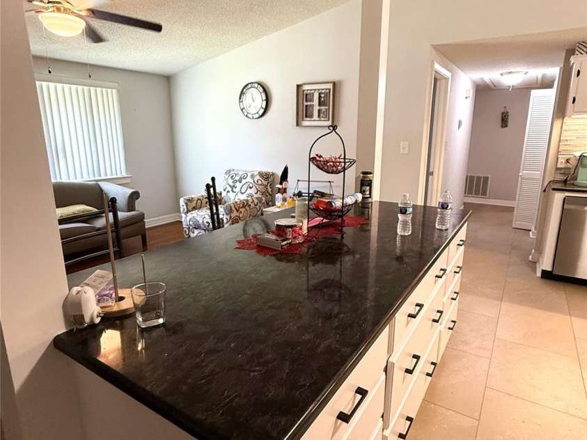 511 Eastwood Drive, Albemarle, NC 28001.  MLS# CAR4258873, YatesRealty ID 12640. Kitchen Island