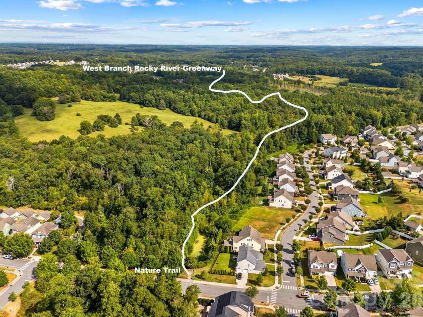 13603 Helen Benson Boulevard, Davidson, NC 28036.  MLS# CAR4341167, YatesRealty ID 12643. Walking trail.