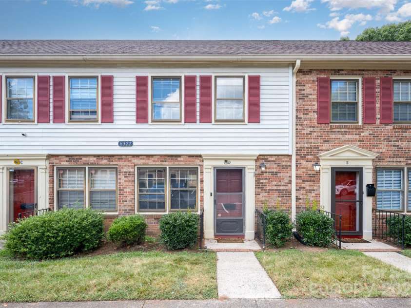 6322 Old Pineville Road, Charlotte, NC 28217.  MLS# CAR4283088, YatesRealty ID 12643. 