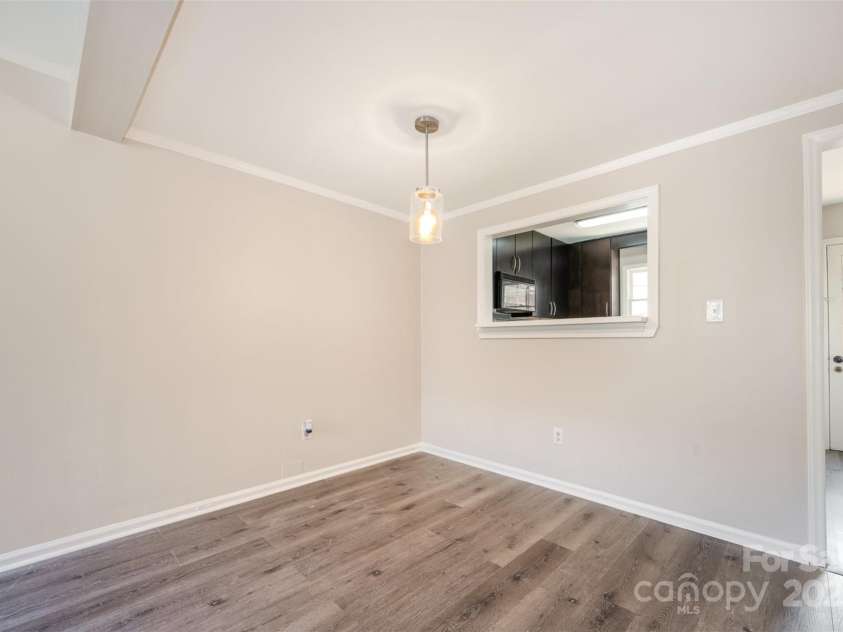 6322 Old Pineville Road, Charlotte, NC 28217.  MLS# CAR4283088, YatesRealty ID 12643. 