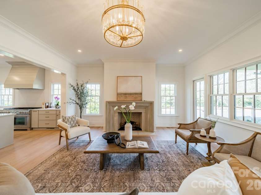 4004 Nettie Court, Charlotte, NC 28211.  MLS# CAR4349733, YatesRealty ID 12644. 