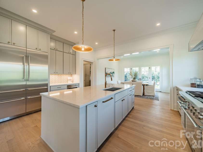 4004 Nettie Court, Charlotte, NC 28211.  MLS# CAR4349733, YatesRealty ID 12644. 