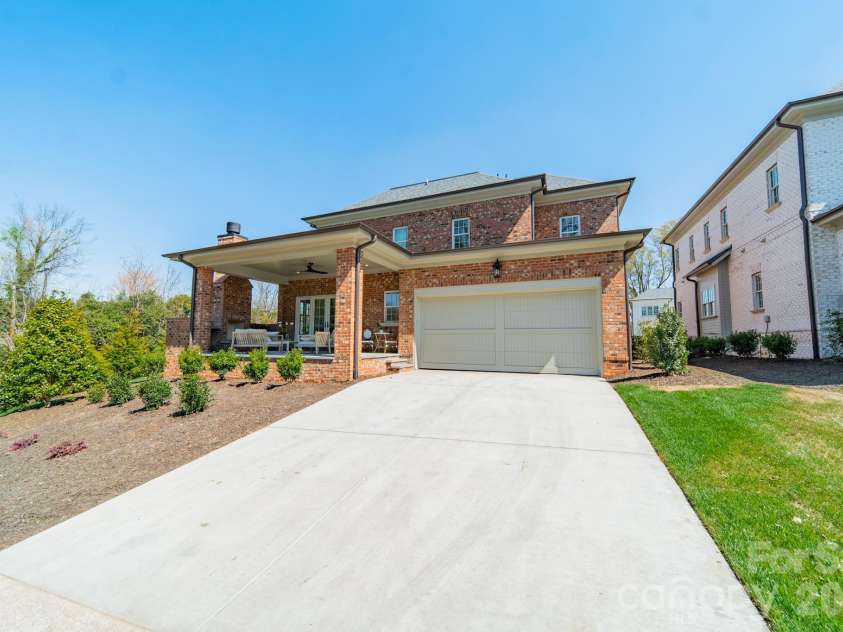 4004 Nettie Court, Charlotte, NC 28211.  MLS# CAR4349733, YatesRealty ID 12644. 