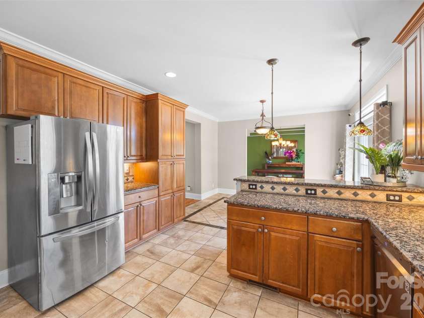 204 Moore Drive, Gastonia, NC 28056.  MLS# CAR4353132, YatesRealty ID 12645. 