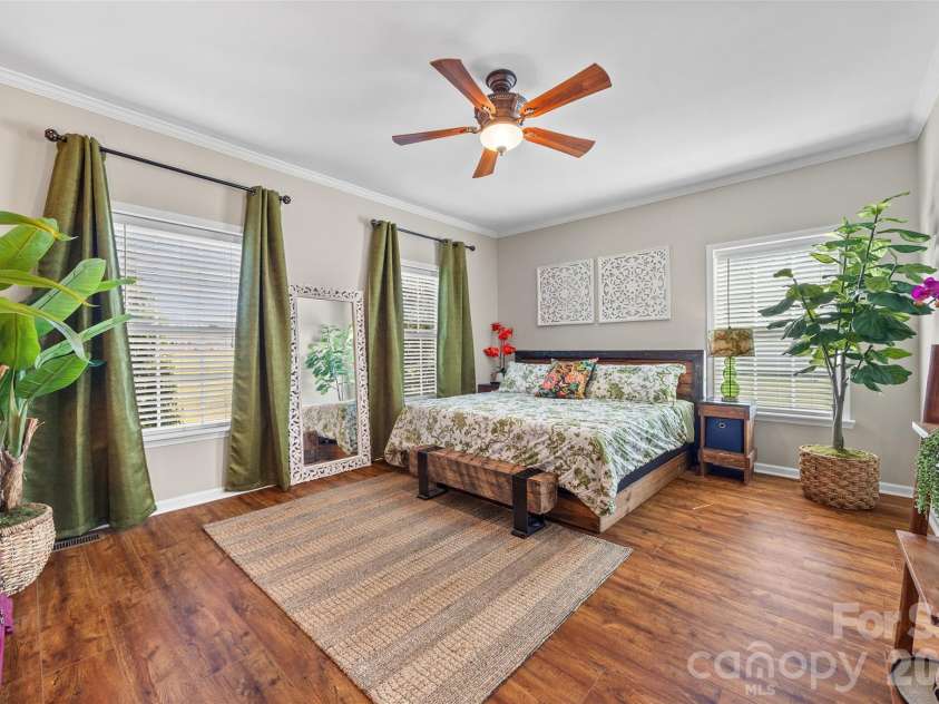 204 Moore Drive, Gastonia, NC 28056.  MLS# CAR4353132, YatesRealty ID 12645. 