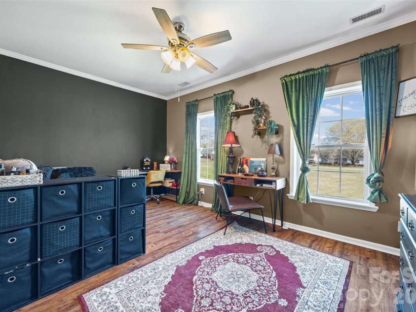 204 Moore Drive, Gastonia, NC 28056.  MLS# CAR4353132, YatesRealty ID 12645. 