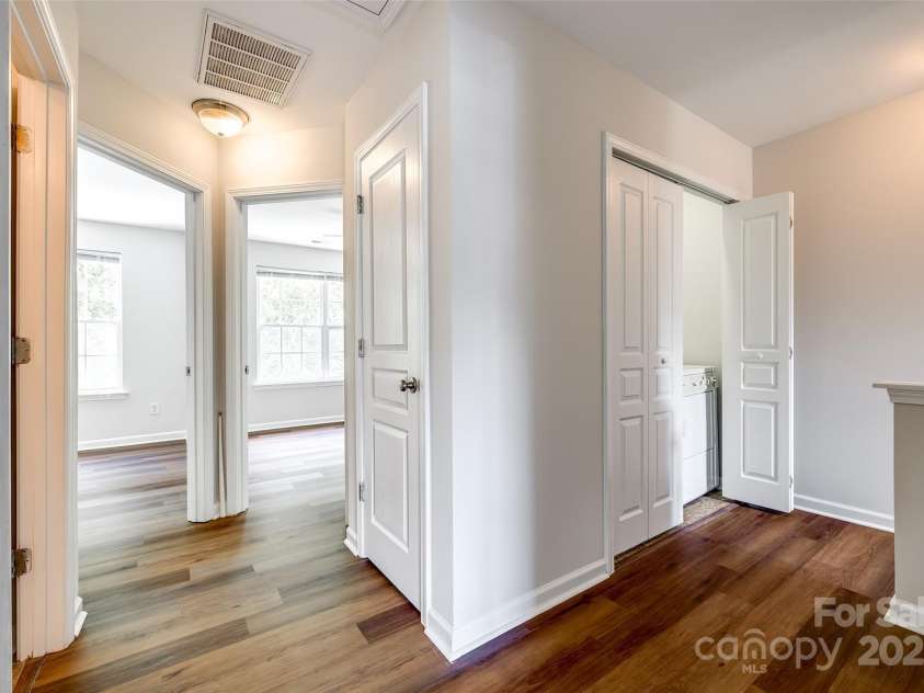 975 Copperstone Lane, Fort Mill, SC 29708.  MLS# CAR4253379, YatesRealty ID 12645. Upstairs hallway