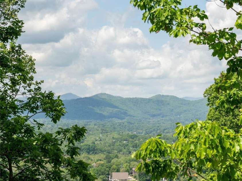 106 McCauley Drive, Asheville, NC 28803.  MLS# CAR4255495, YatesRealty ID 12646. Amazing views