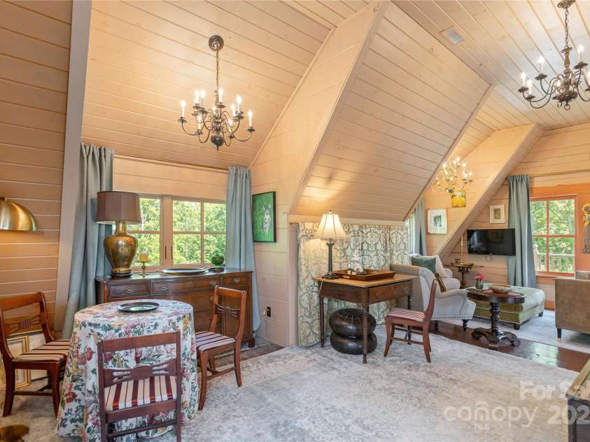 106 McCauley Drive, Asheville, NC 28803.  MLS# CAR4255495, YatesRealty ID 12646. Sitting area on upper level