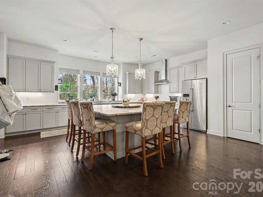 3030 Fairview Villa Court, Charlotte, NC 28209.  MLS# CAR4354421, YatesRealty ID 12648. Kitchen