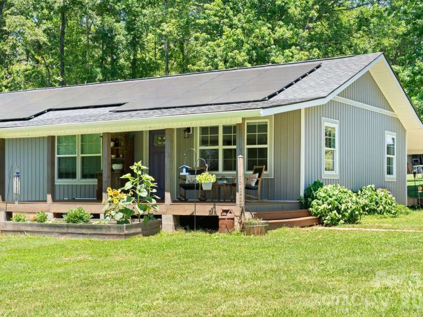 527 Floyd Blackwell Road, Tryon, NC 28782.  MLS# CAR4360131, YatesRealty ID 12649. 
