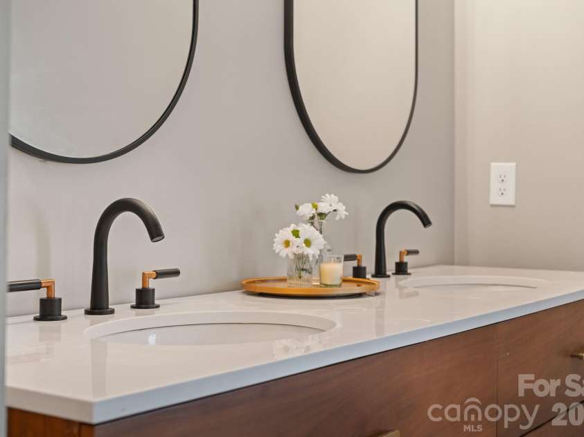527 Floyd Blackwell Road, Tryon, NC 28782.  MLS# CAR4360131, YatesRealty ID 12649. Beautiful double vanity
