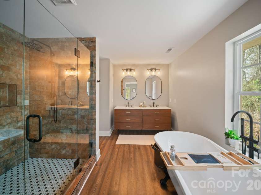 527 Floyd Blackwell Road, Tryon, NC 28782.  MLS# CAR4360131, YatesRealty ID 12649. Primary Bath