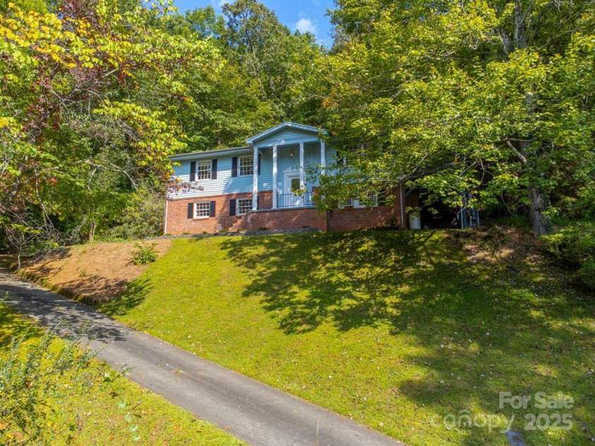 1168 North Country Club Drive, Cullowhee, NC 28723.  MLS# CAR4306285, YatesRealty ID 1265. 