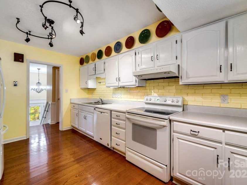 1168 North Country Club Drive, Cullowhee, NC 28723.  MLS# CAR4306285, YatesRealty ID 1265. 