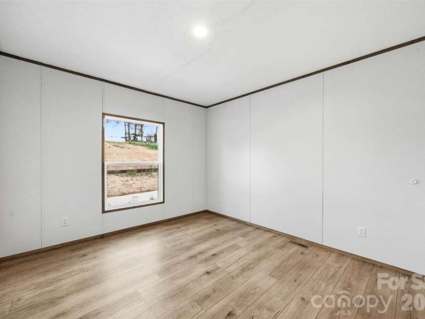 178 Clear Springs Road, Mooresville, NC 28115.  MLS# CAR4342278, YatesRealty ID 1265. 