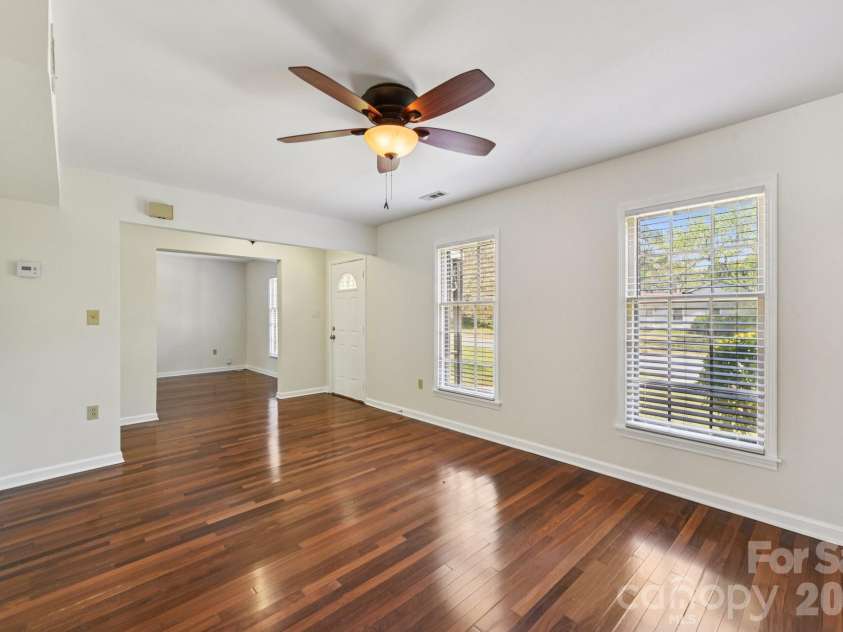 11140 Painted Tree Road, Charlotte, NC 28226.  MLS# CAR4362974, YatesRealty ID 12650. 