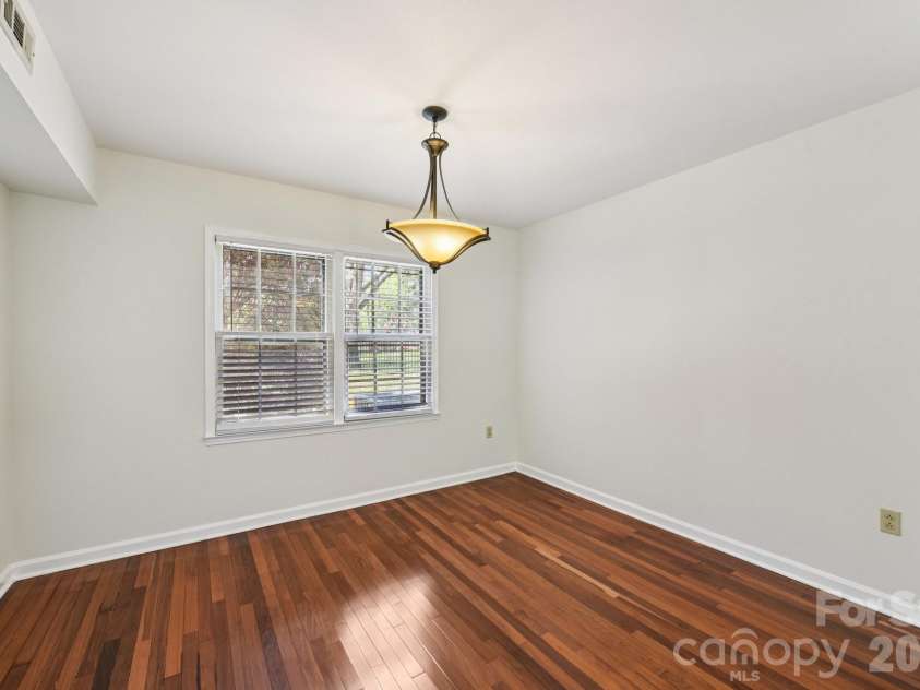 11140 Painted Tree Road, Charlotte, NC 28226.  MLS# CAR4362974, YatesRealty ID 12650. 