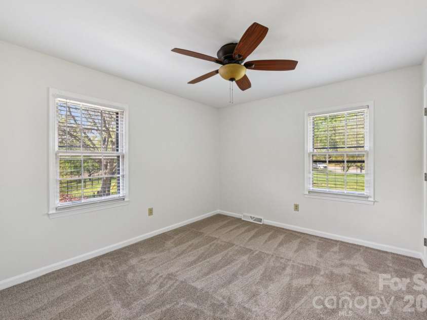 11140 Painted Tree Road, Charlotte, NC 28226.  MLS# CAR4362974, YatesRealty ID 12650. 