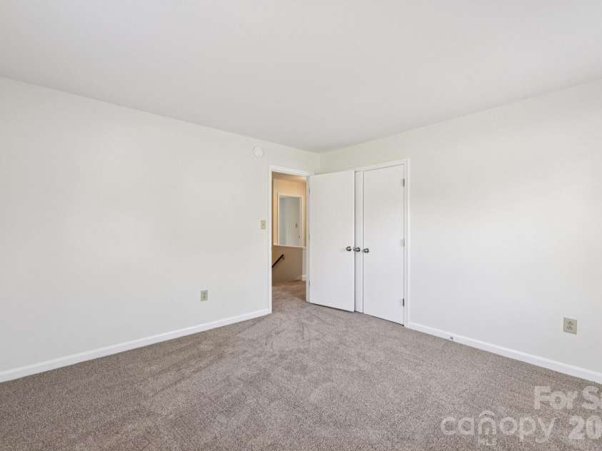 11140 Painted Tree Road, Charlotte, NC 28226.  MLS# CAR4362974, YatesRealty ID 12650. 