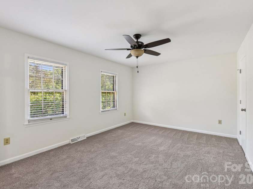 11140 Painted Tree Road, Charlotte, NC 28226.  MLS# CAR4362974, YatesRealty ID 12650. 