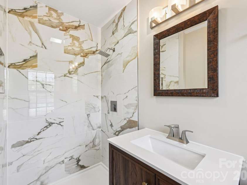 11140 Painted Tree Road, Charlotte, NC 28226.  MLS# CAR4362974, YatesRealty ID 12650. 