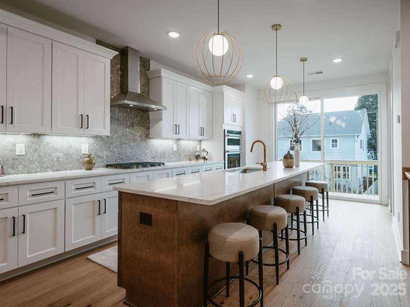 156 Mattoon Street, Charlotte, NC 28216.  MLS# CAR4192938, YatesRealty ID 12650. 