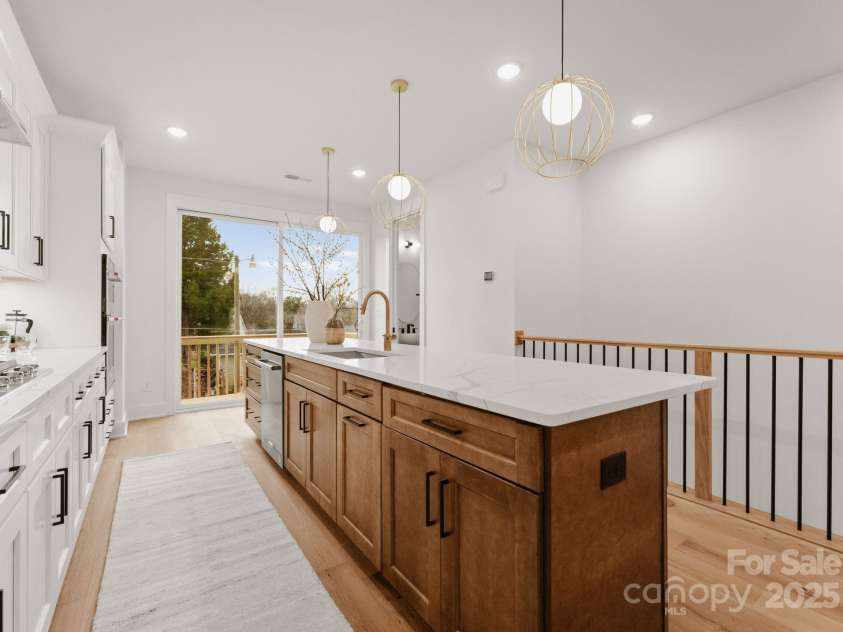 156 Mattoon Street, Charlotte, NC 28216.  MLS# CAR4192938, YatesRealty ID 12650. 