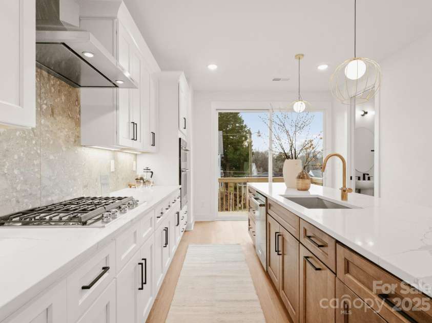 156 Mattoon Street, Charlotte, NC 28216.  MLS# CAR4192938, YatesRealty ID 12650. 