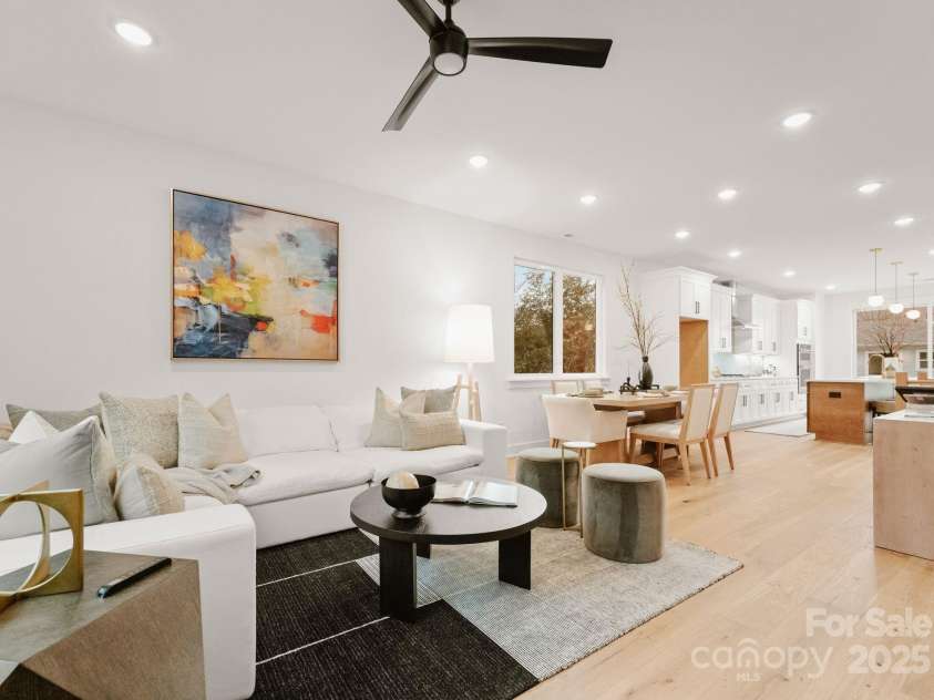 156 Mattoon Street, Charlotte, NC 28216.  MLS# CAR4192938, YatesRealty ID 12650. 