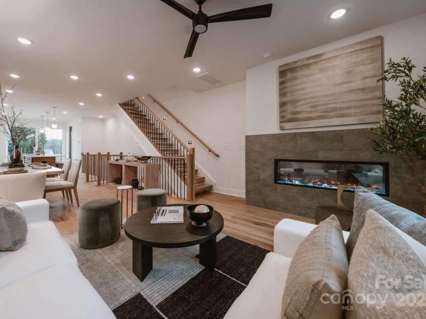 156 Mattoon Street, Charlotte, NC 28216.  MLS# CAR4192938, YatesRealty ID 12650. 