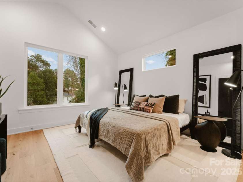 156 Mattoon Street, Charlotte, NC 28216.  MLS# CAR4192938, YatesRealty ID 12650. 