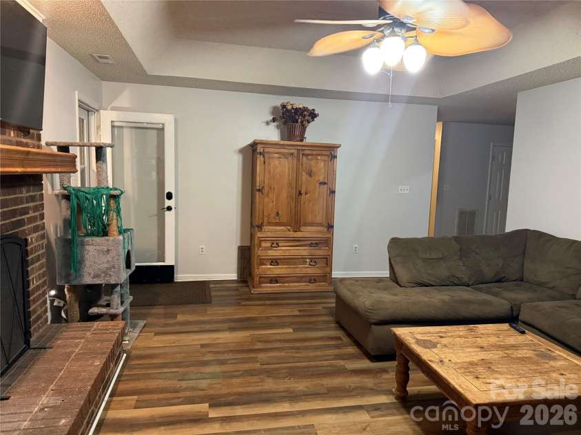 7004 Forest Hills Drive, Denver, NC 28037.  MLS# CAR4362598, YatesRealty ID 12651. 